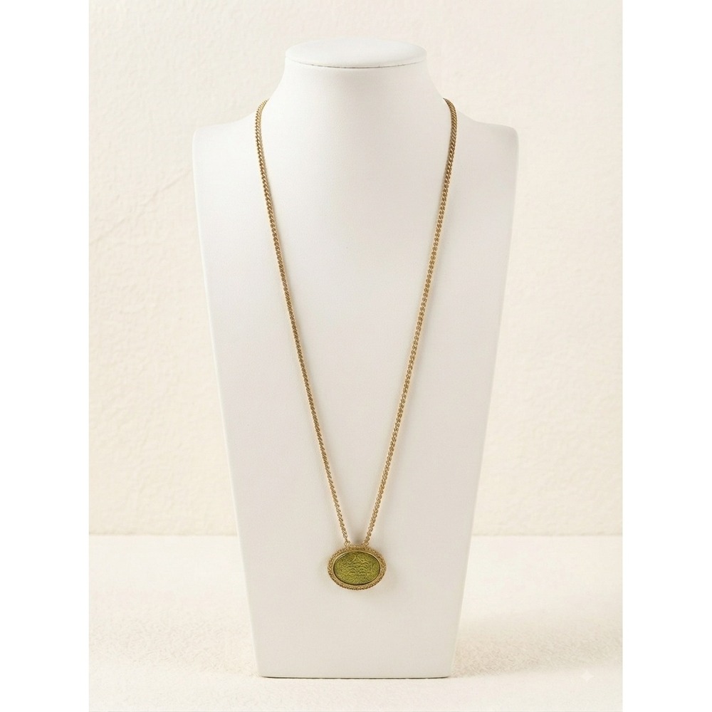 Vintage Gold Tone Long Chain Necklace Oval Lime Green Rhinestone Pendant